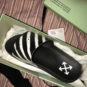 OFF-WHITE slides